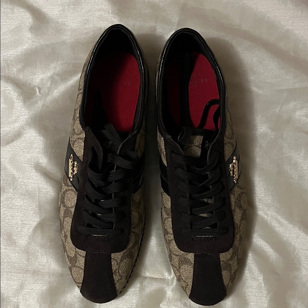COACH Women's Stylish Brown and Black Shoes - Picture 2 of 12